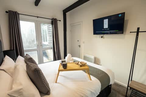 Cozy Cottage Near Fields & Harry Potter Studios