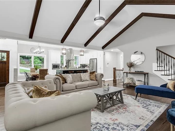 Georgia Lakeside Getaway W/ Private Pool - Flowery Branch, GA