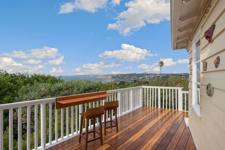 The Porter House – La Jolla Ocean Views | Hot Tub gallery image 2