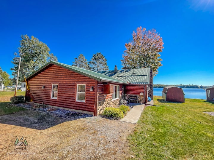 Pike Shores Lakeside Getaway - Cabins for Rent in Park Falls