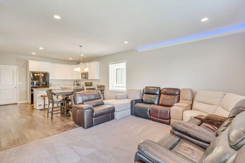 8 Mi to Loveland Aquarium: Mtn Home in Herriman!