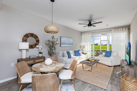 Top Airbnb: Naples Lake & Golf View Retreat at Lely Resort! in Lely Resort