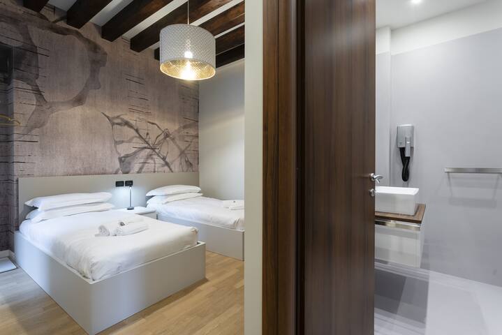 Rialto Prestige Apartment gallery image 2