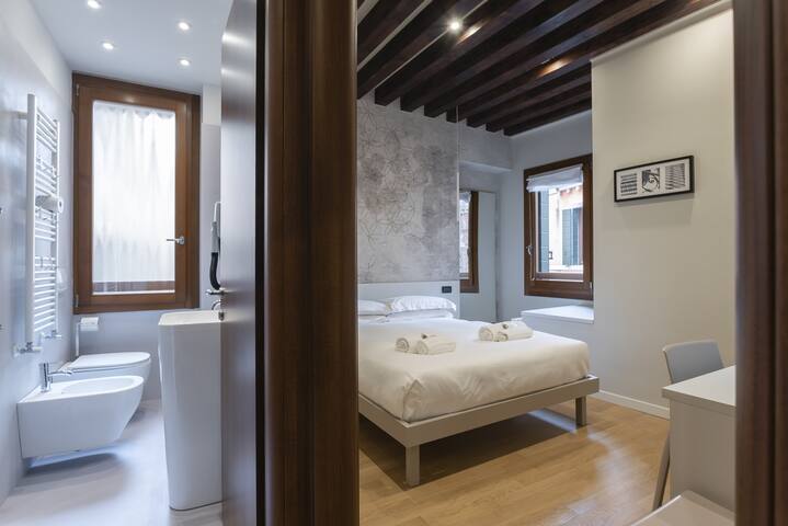 Rialto Prestige Apartment gallery image 5