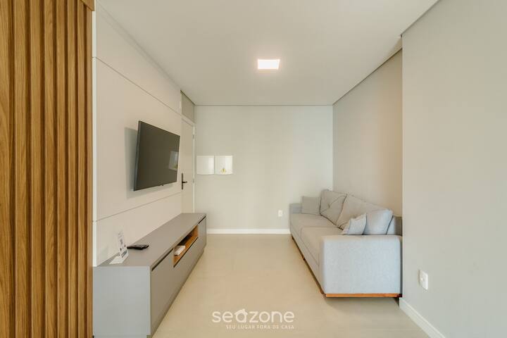 Entire home with 2 bedrooms in Balneário Piçarras - Sea view Apt w/ BBQ - RTS0503