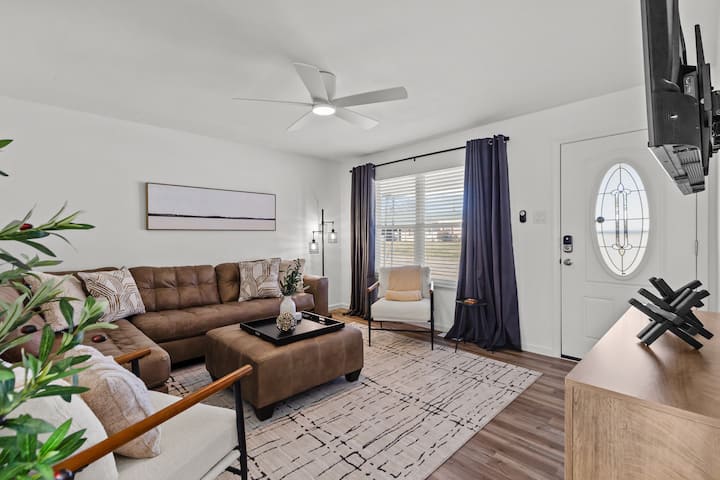 3BR w/ Game Room & Fenced Yard | O'Fallon, MO