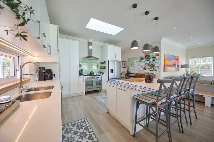 Claremont Family Home with Solar panels gallery image 5