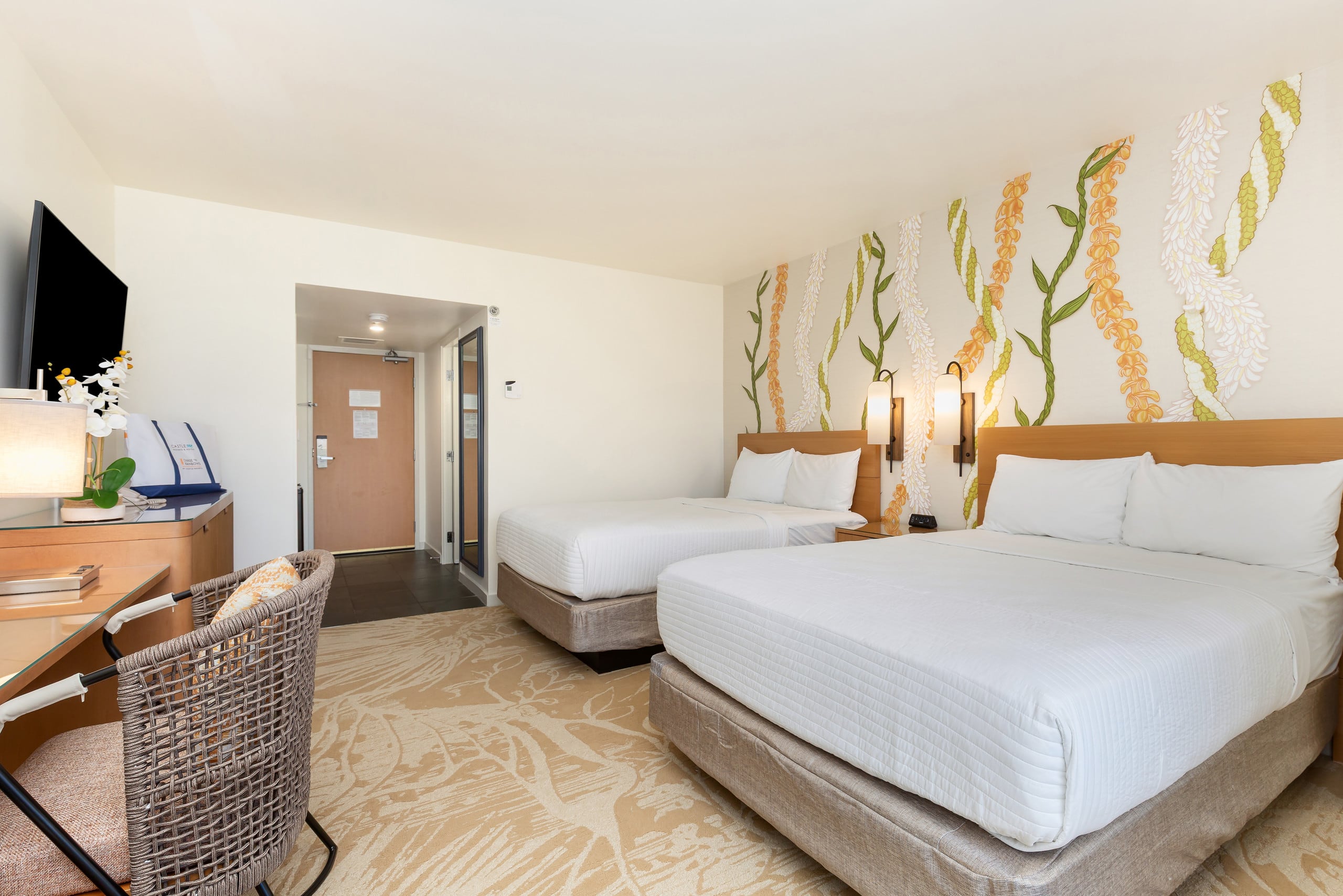 Hotel in Honolulu · ★4.33 · Studio · 2 beds · 1 shared bath - Image 2