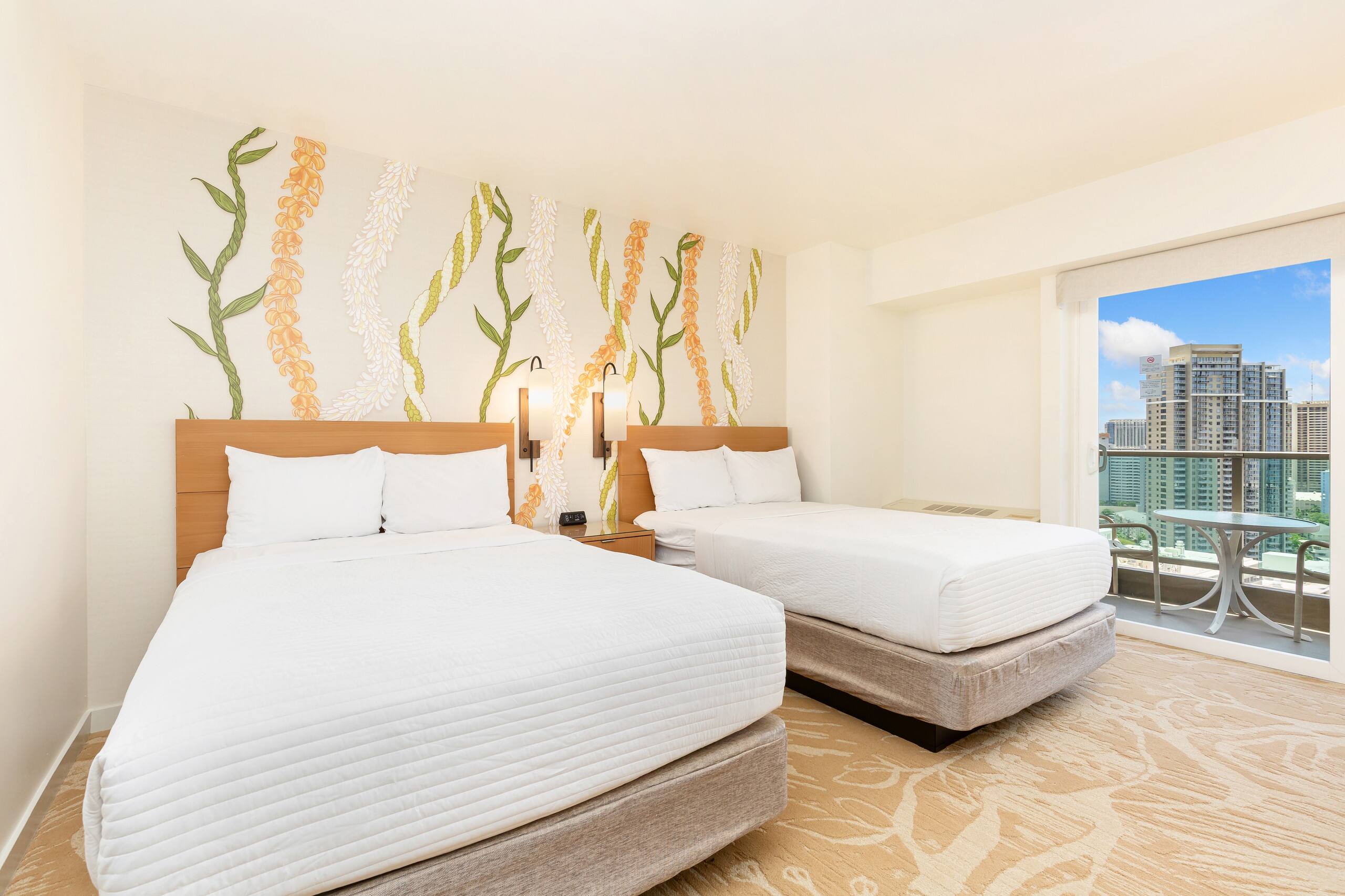 Hotel in Honolulu · ★4.33 · Studio · 2 beds · 1 shared bath - Image 4