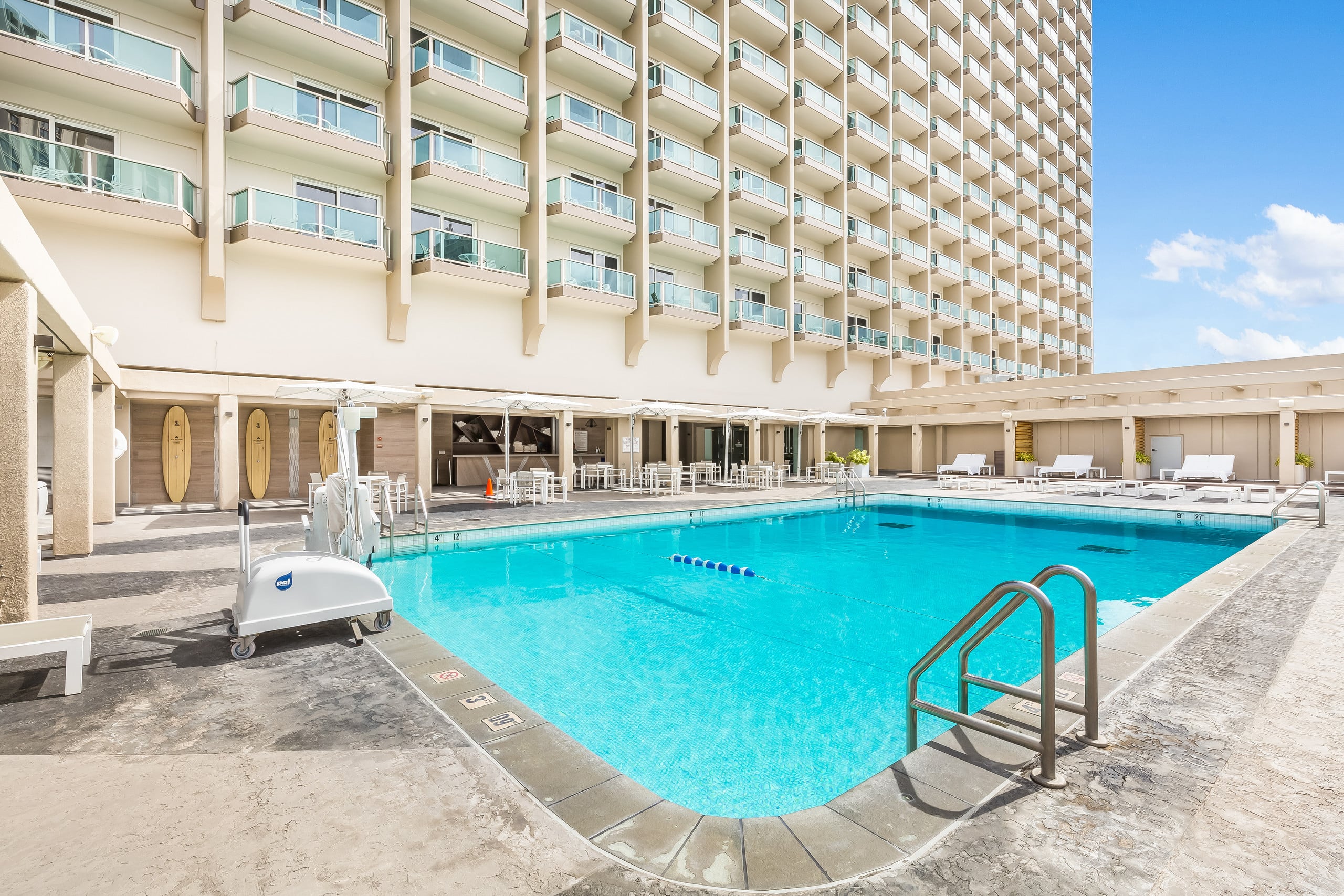Hotel in Honolulu · ★4.33 · Studio · 2 beds · 1 shared bath - Image 22