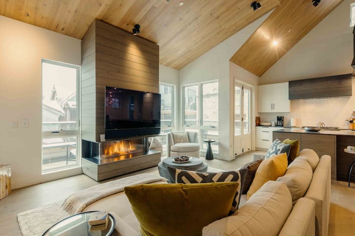 Bluegrass Fest, Walk To Shops | By Invitedhome - Ouray, CO