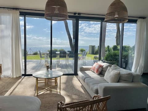 Kerhostin: 12-person villa facing the ocean