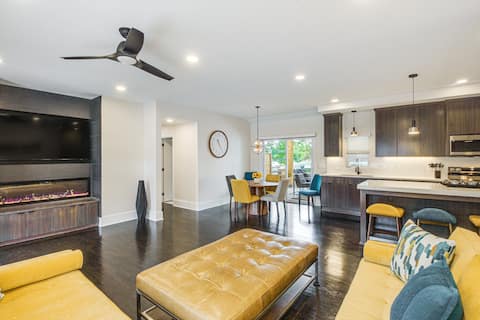 Stylish & Modern Lenexa Haven w/ Fire Pit & Deck!