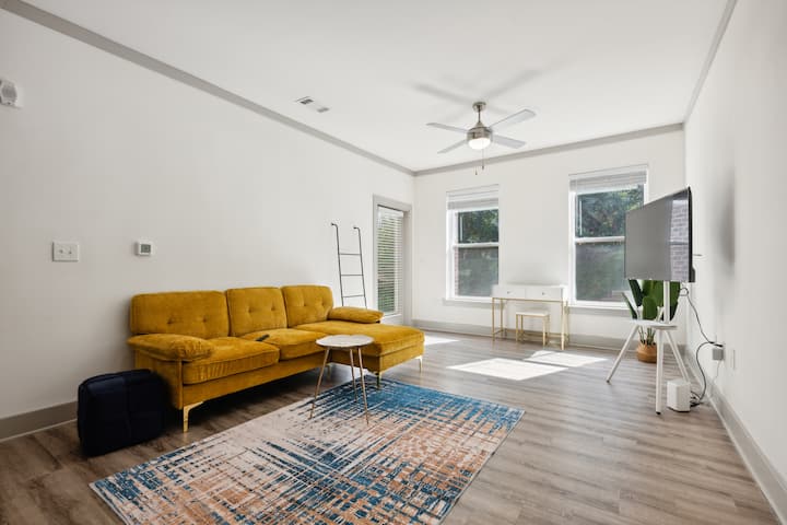 Overlook 3001 I Modern Apartments In Knoxville - Oak Ridge, TN