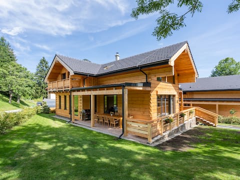 Luxury chalet with sauna, terrace and garden