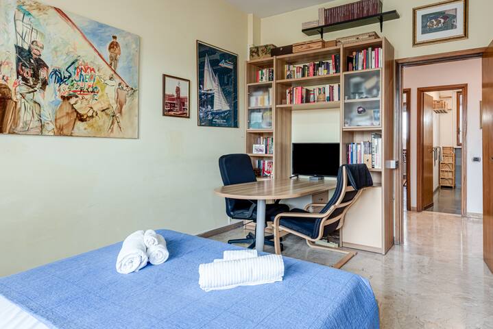 Firenze terrazza, doppio parcheggio gallery image 5