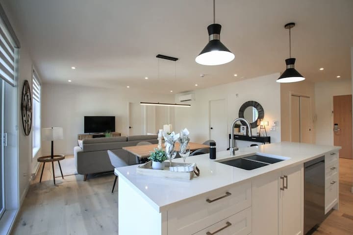 Le 800 St-Jovite managed Airbnb listing 3