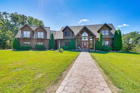 Game Room, Deck & Yard: Lake of the Ozarks Retreat
