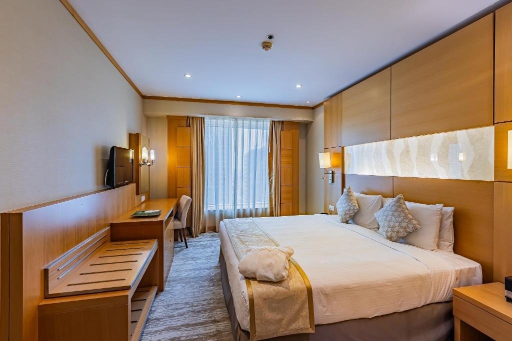 Top performing Airbnb: Studio Apartment In Downtown Near Financial Centre in Trade Center First