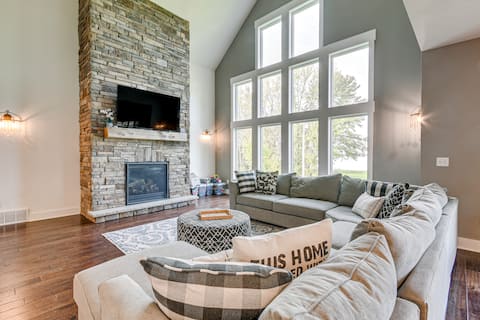 Steps From Oneida Lake: Spacious Gem w/ Game Room!