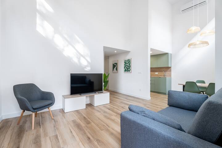 Nou Moles gallery image 4