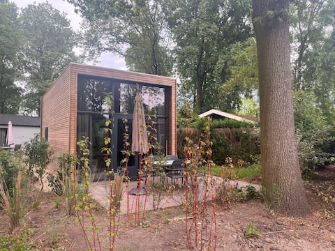 Tiny House 2 | EuroParcs Zuiderzee