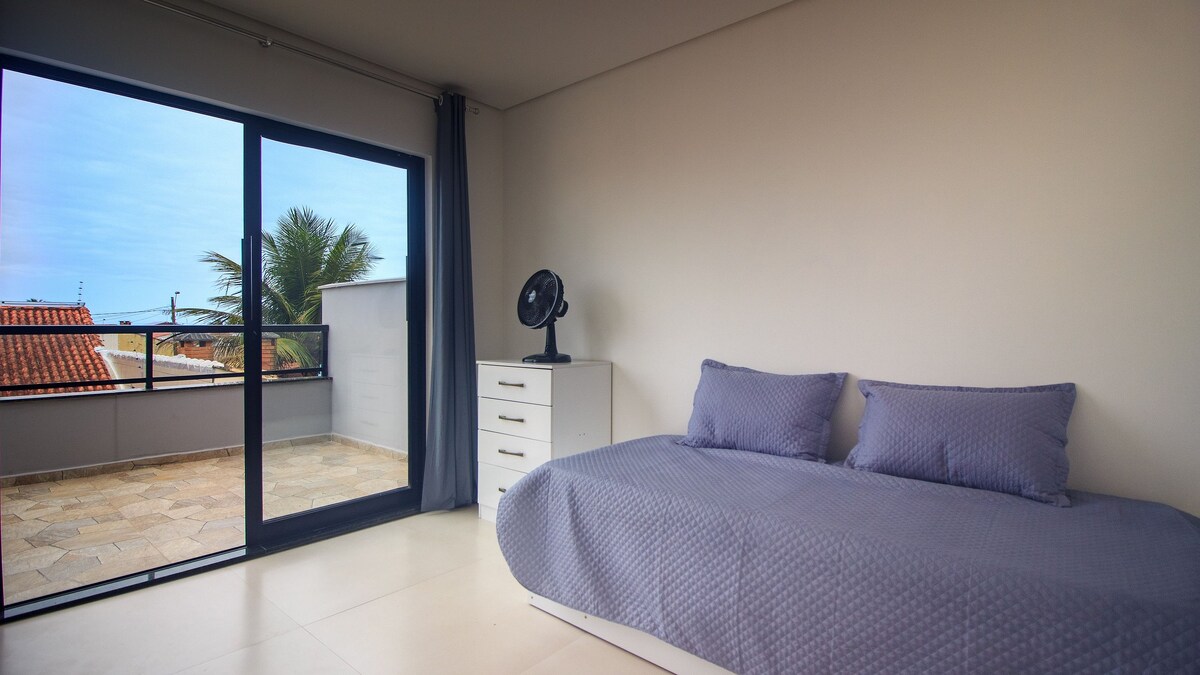 عرض (من العقار / الغرفة)