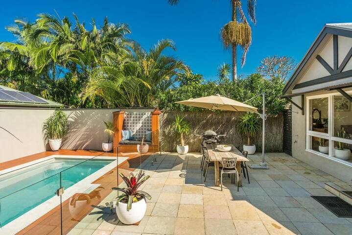 East Coast Escapes | 3 Little Pigs gallery image 2