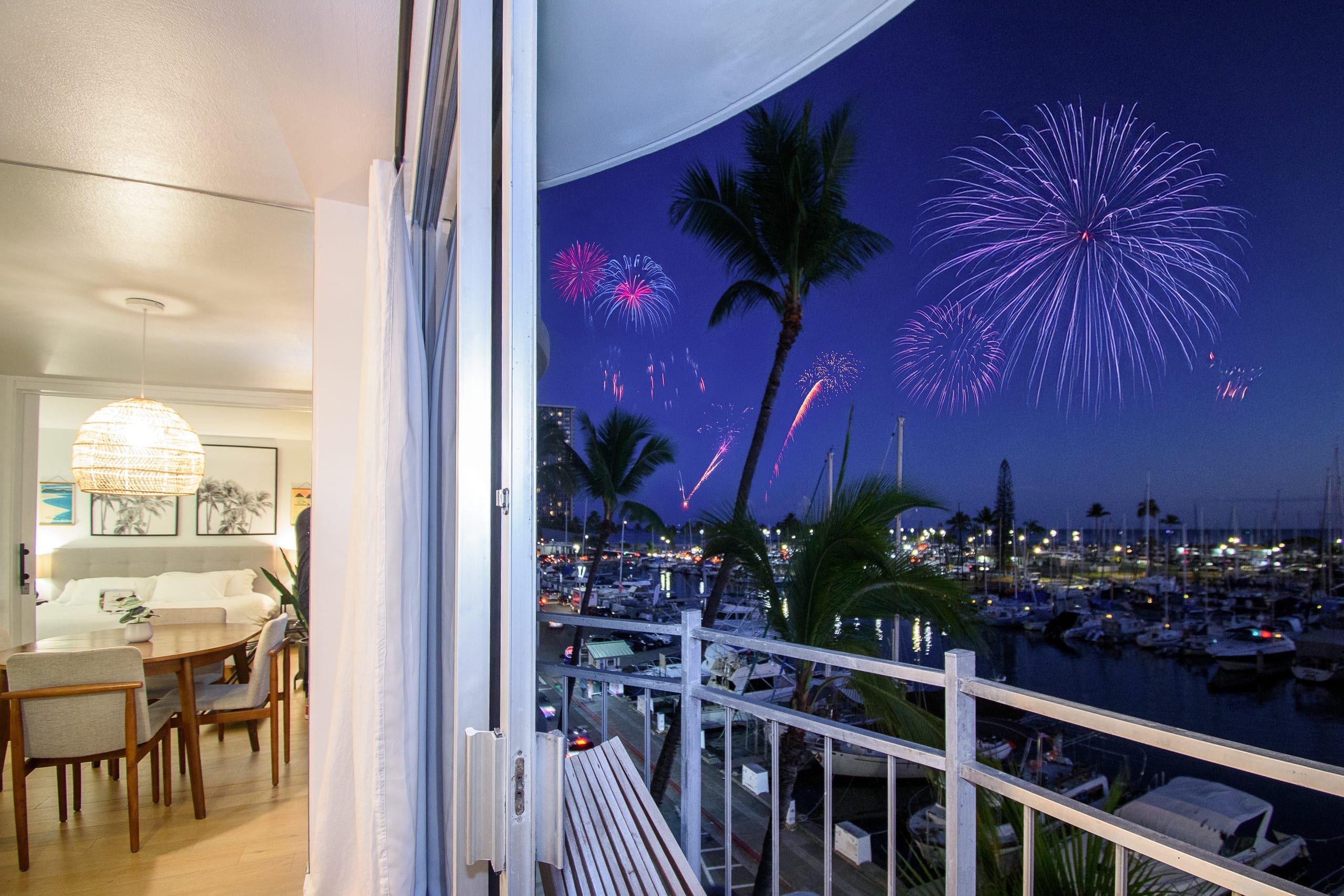 Coastal Chic Condo with Ocean View & Full Kitchen - Image 16