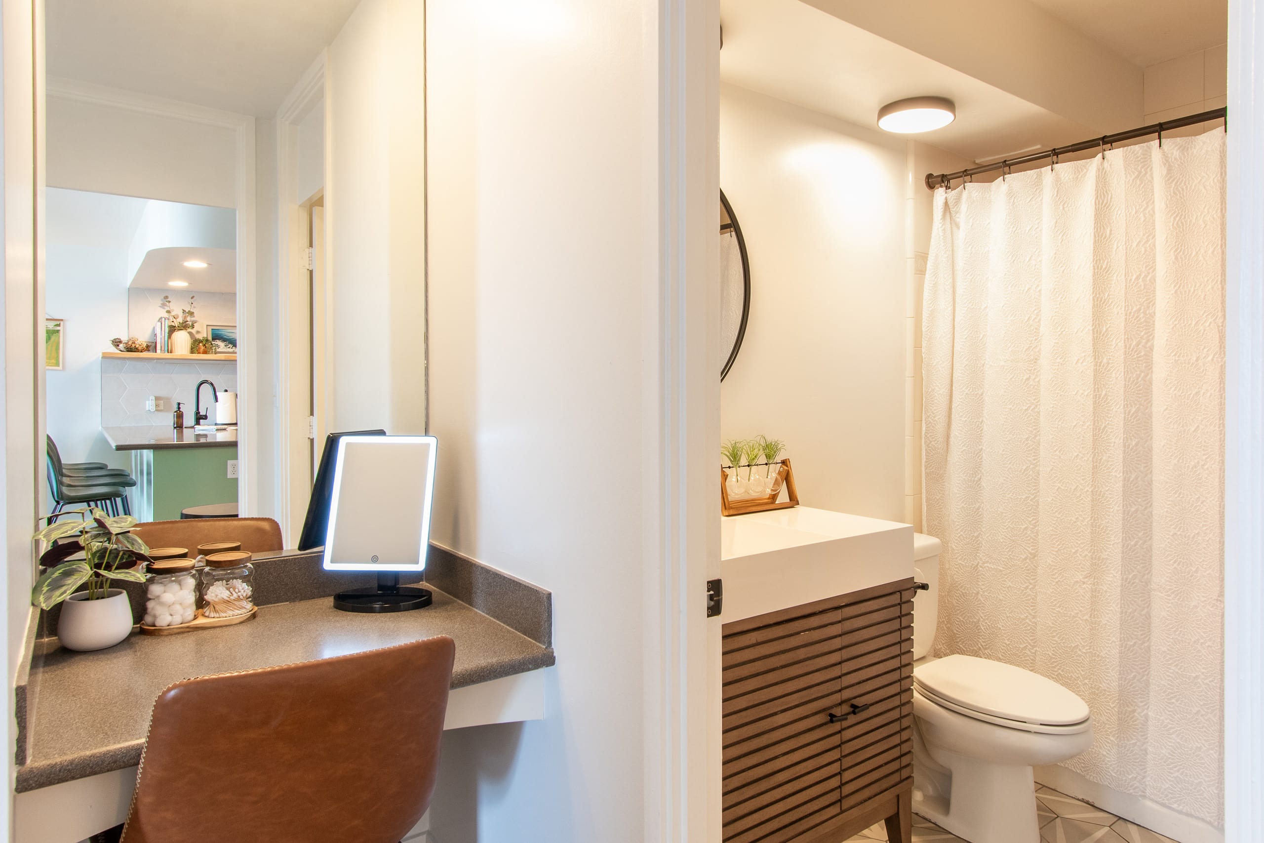 Coastal Chic Condo with Ocean View & Full Kitchen - Image 21