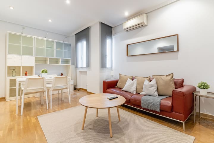 Central & Cozy -1bedroom 1bath -Anton Martin - Madrid