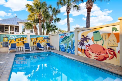 Large Home w Private Heated Pool and Ocean Views