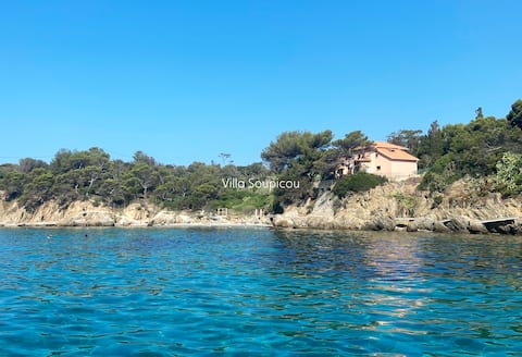 Beachfront villa on French Riviera, Giens, Hyeres