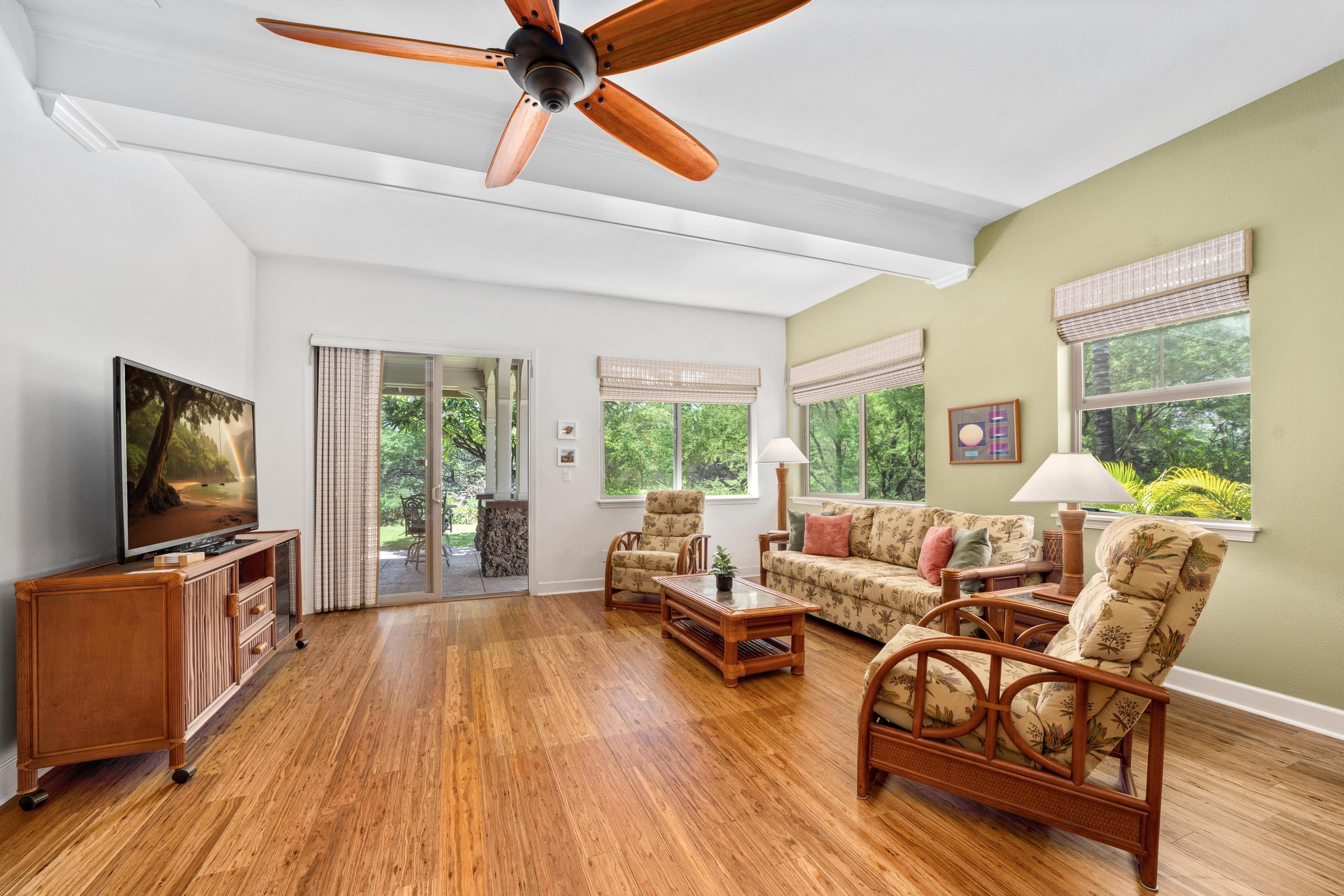 Townhouse in Waimea · ★5.0 · 3 bedrooms · 5 beds · 2.5 shared baths - Image 6
