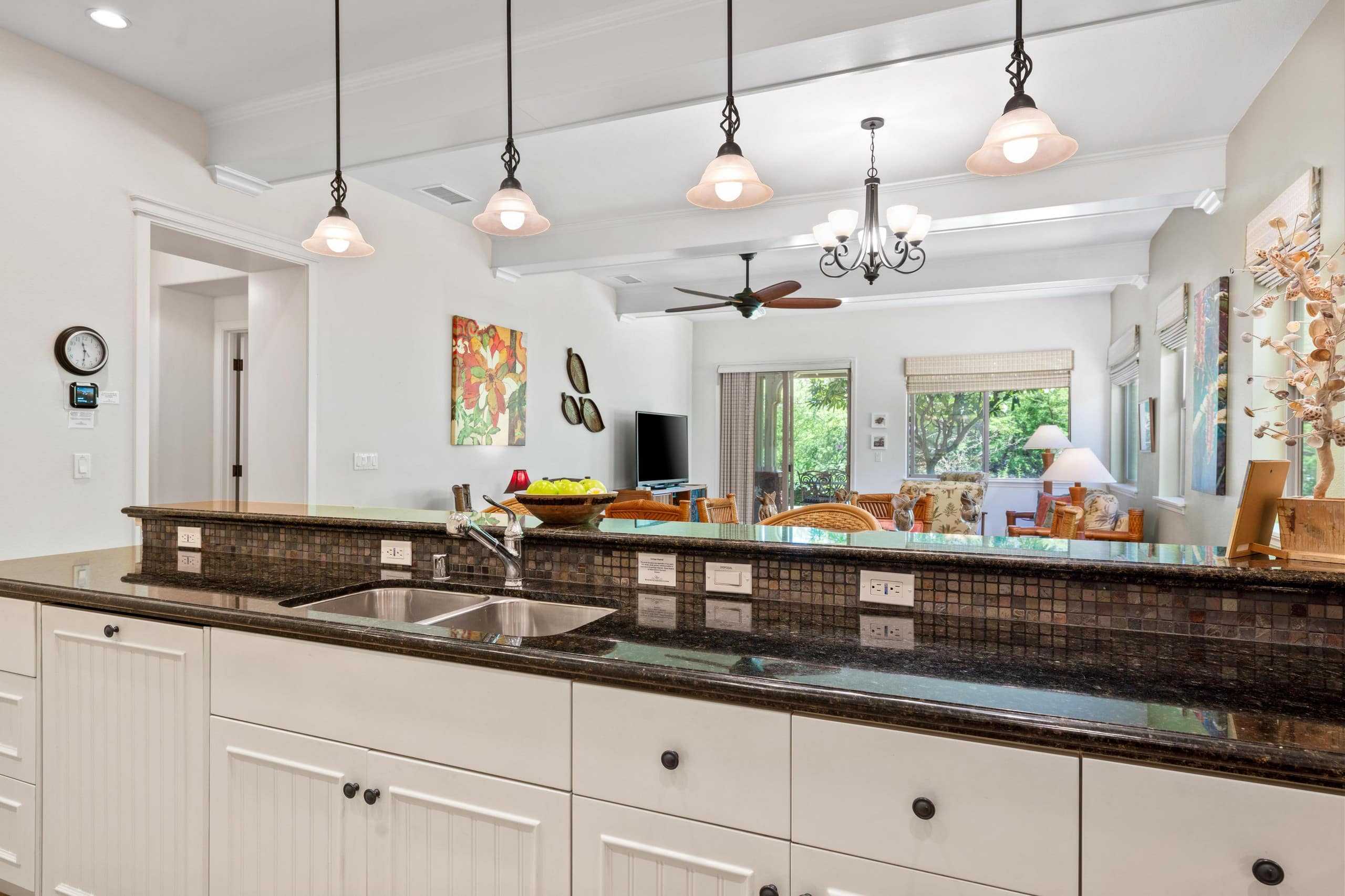 Townhouse in Waimea · ★5.0 · 3 bedrooms · 5 beds · 2.5 shared baths - Image 34