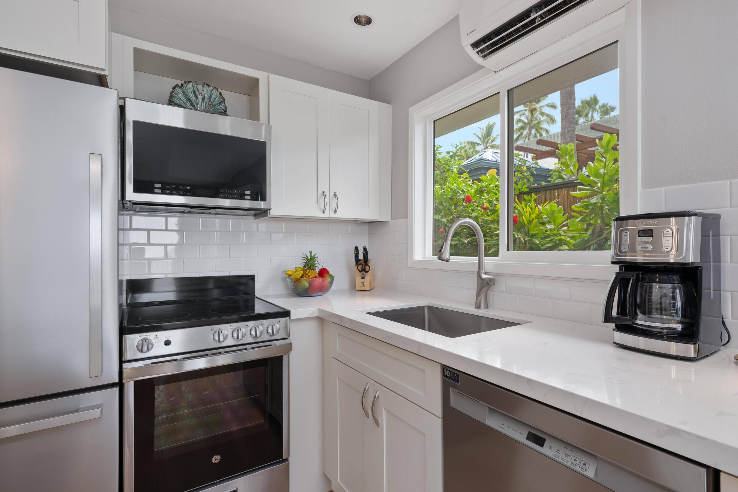 Condo in Kailua-Kona · ★5.0 · 1 bedroom · 2 beds · 1 bath - Image 11