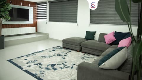 Modern Close to Airport and Border