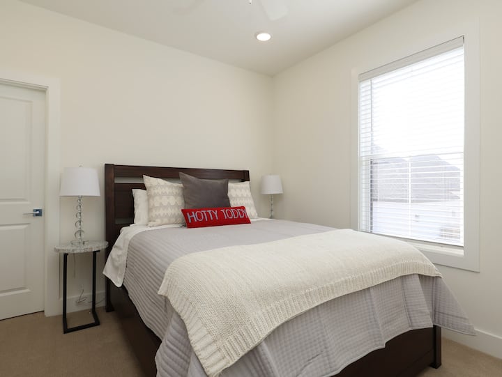 საძინებელი 3