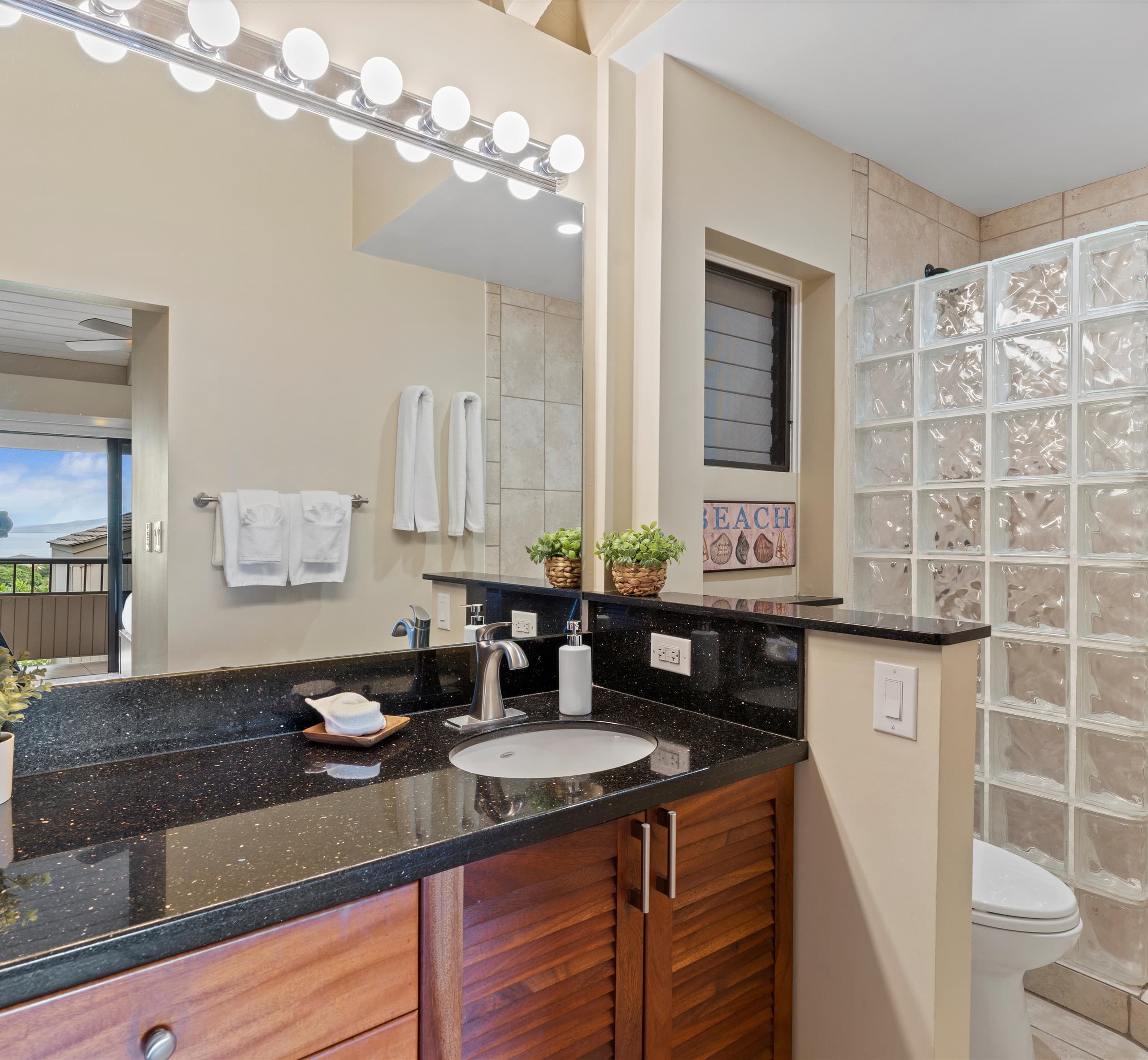 Condo in Kihei · ★4.43 · 2 bedrooms · 3 beds · 2 shared baths - Image 35