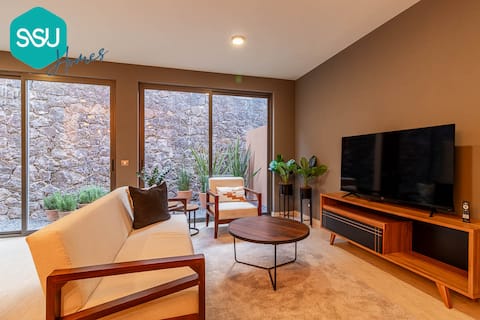 Pitahayas Plus House