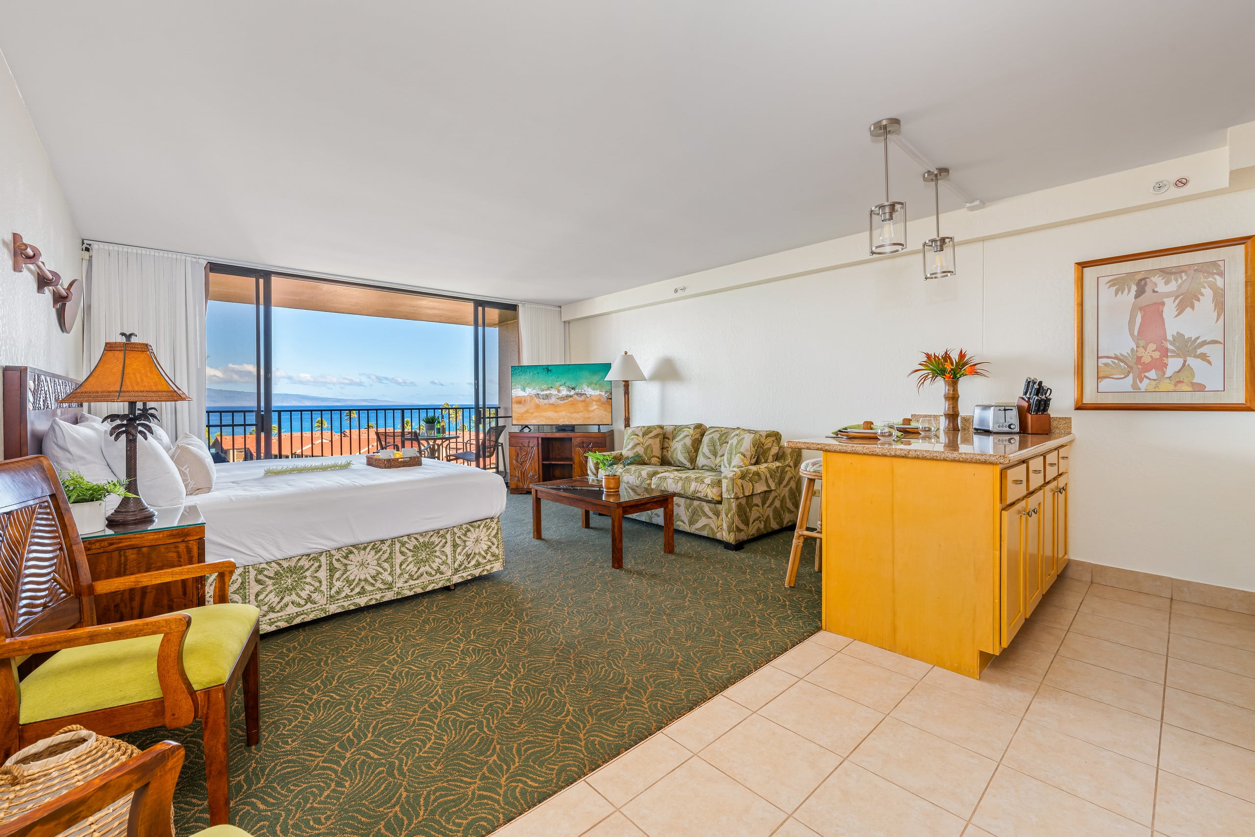 Condo in Lahaina · ★4.9 · 1 bedroom · 2 beds · 1 shared bath - Image 15