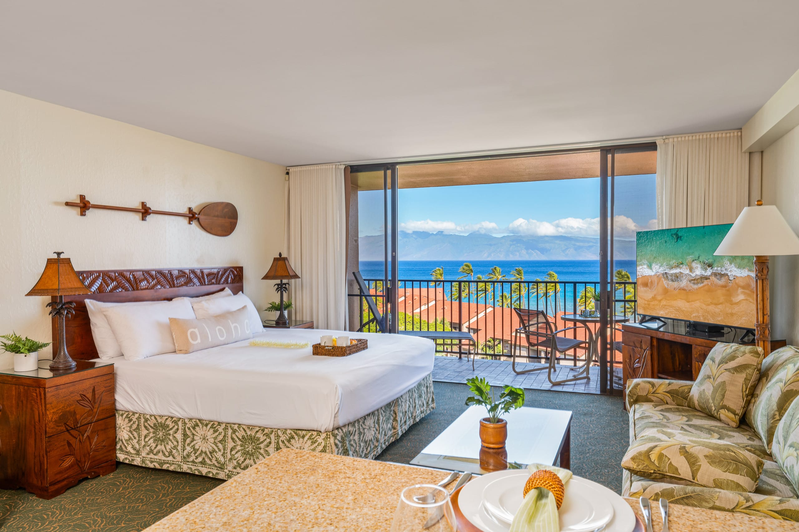 Condo in Lahaina · ★4.9 · 1 bedroom · 2 beds · 1 shared bath - Image 11