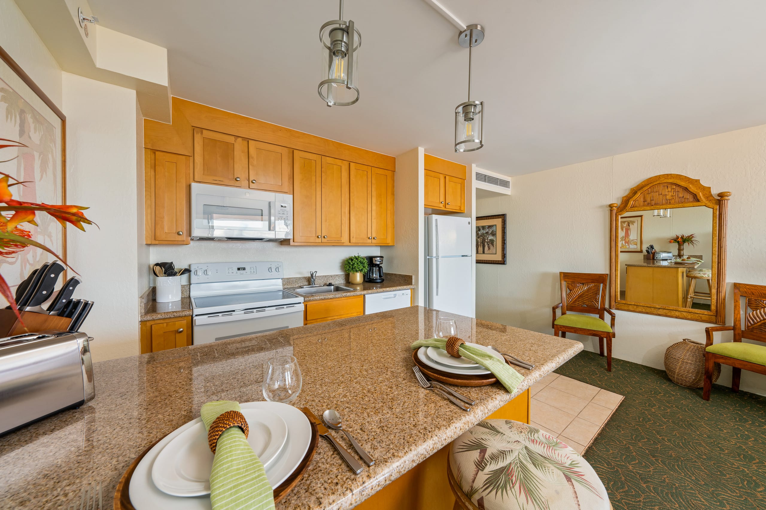 Condo in Lahaina · ★4.9 · 1 bedroom · 2 beds · 1 shared bath - Image 17