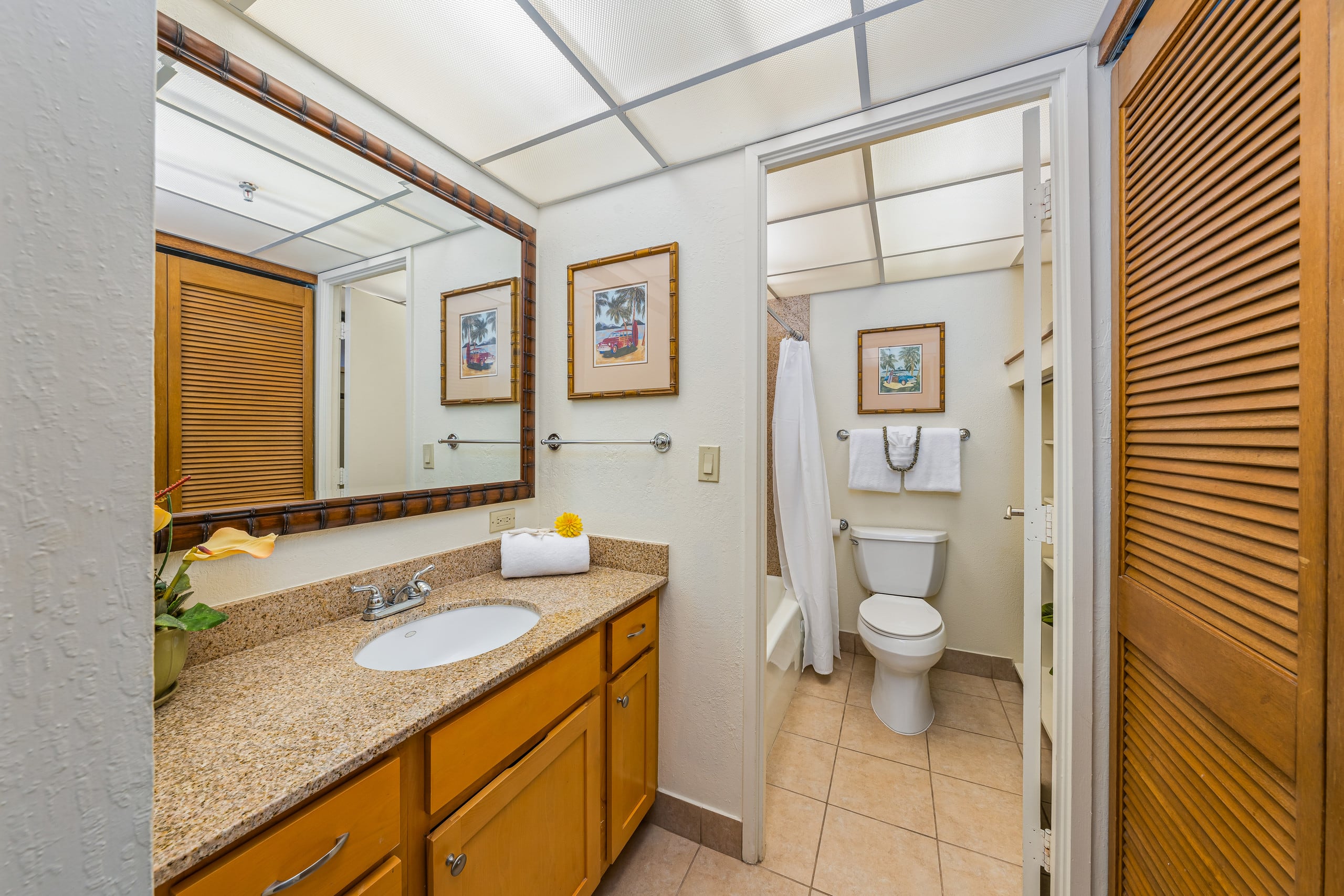 Condo in Lahaina · ★4.9 · 1 bedroom · 2 beds · 1 shared bath - Image 23