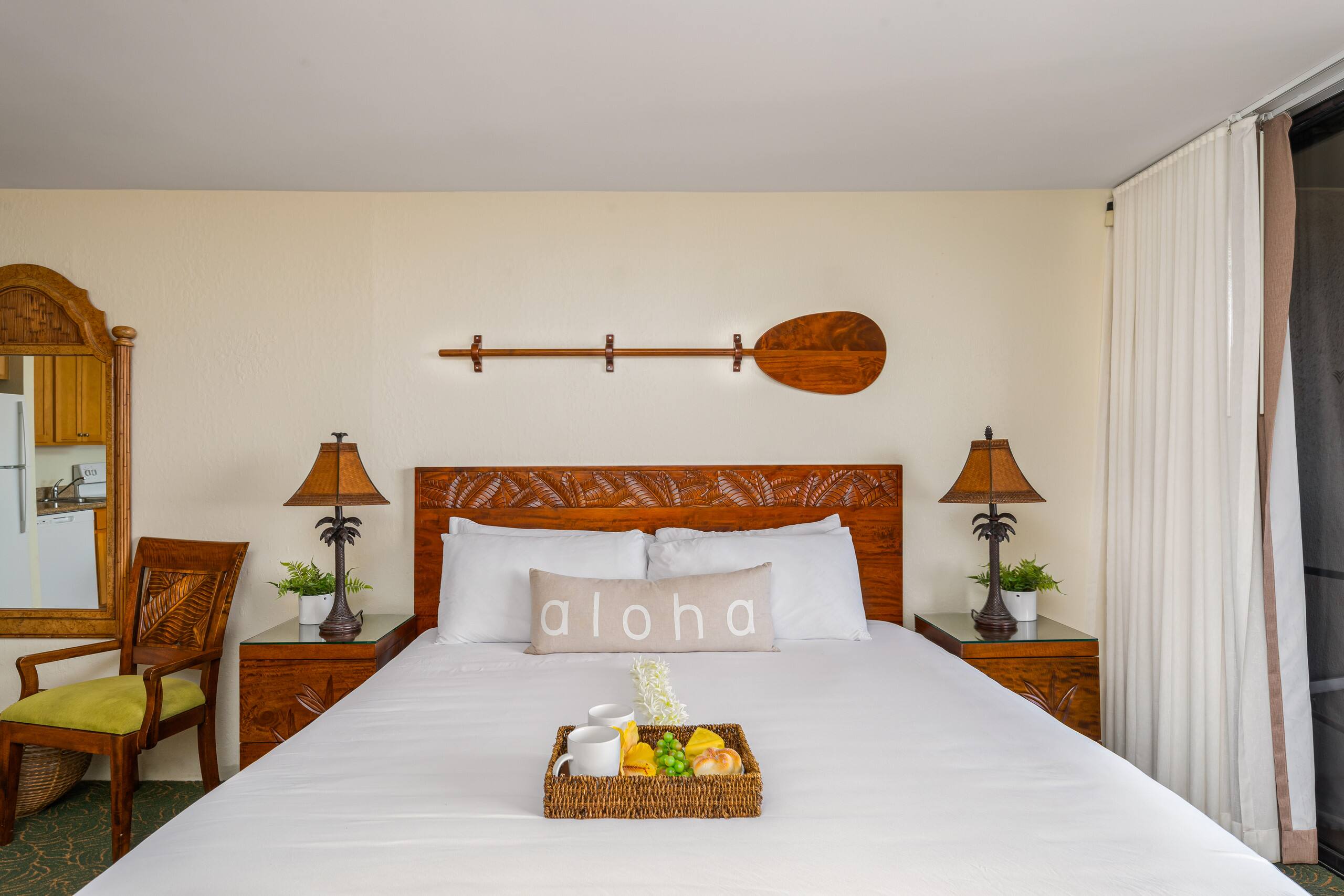Condo in Lahaina · ★4.9 · 1 bedroom · 2 beds · 1 shared bath - Image 13