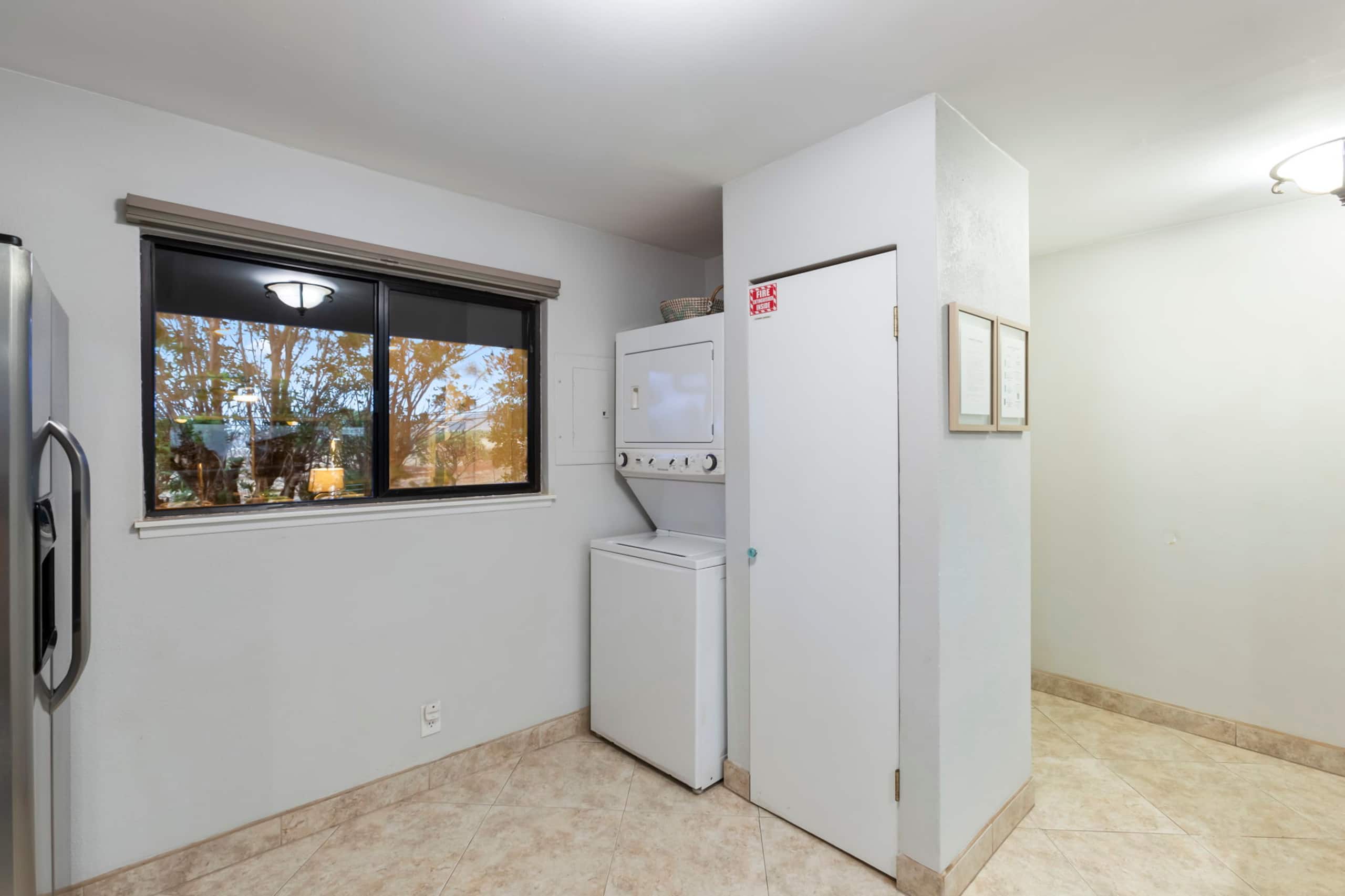 Beautiful Condo Great Special Rates! AC! - Image 31