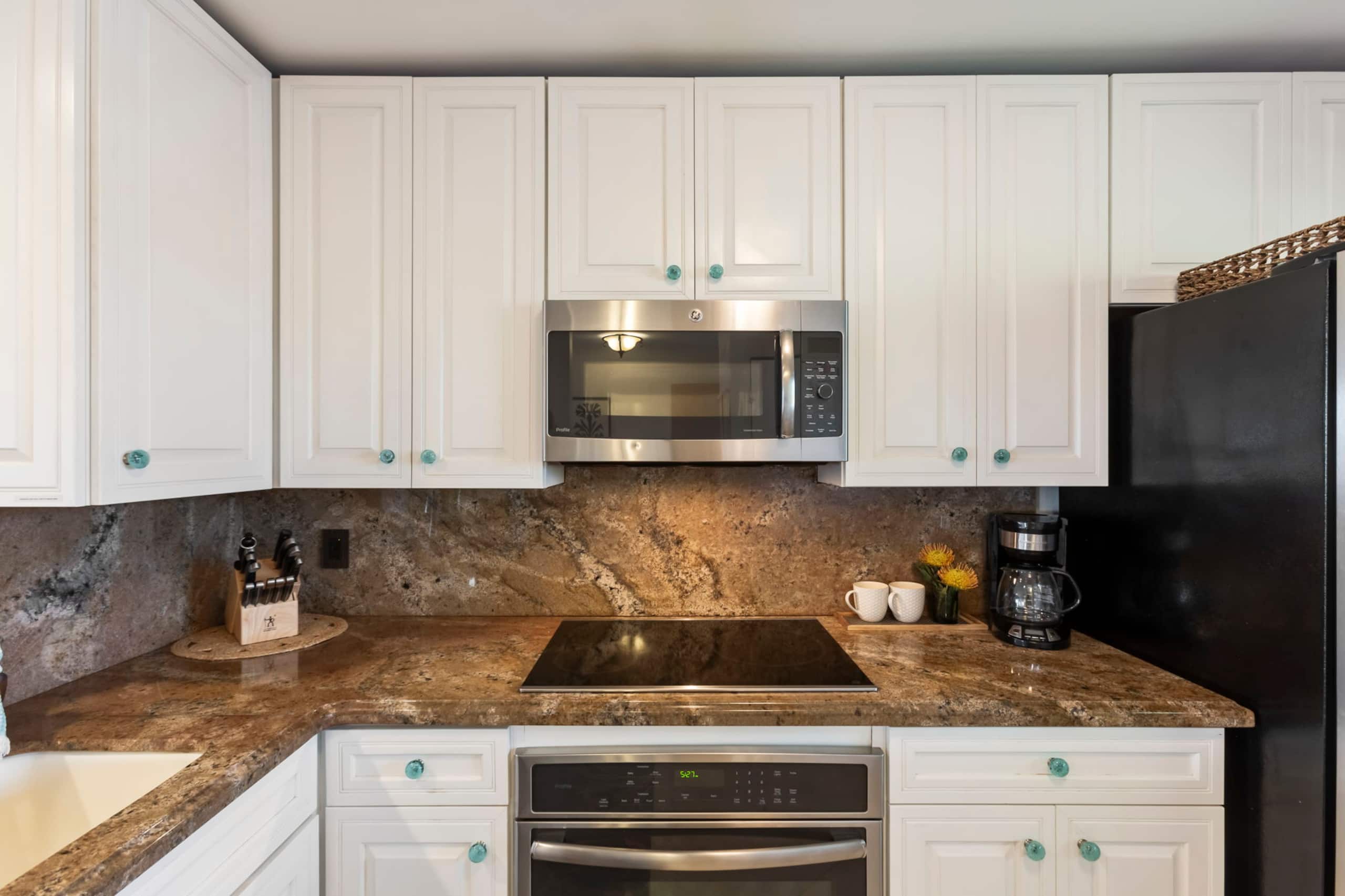 Beautiful Condo Great Special Rates! AC! - Image 18
