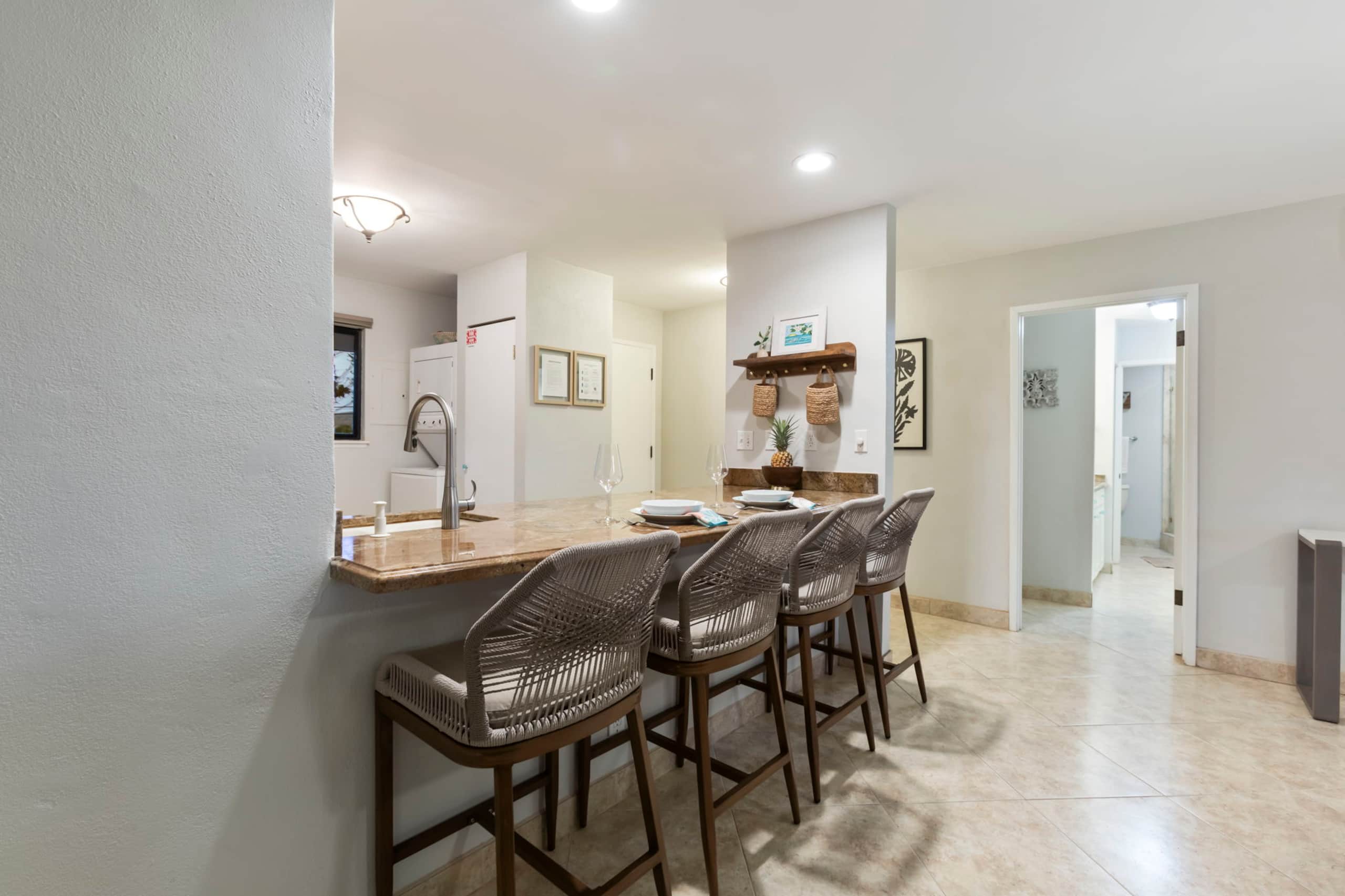 Beautiful Condo Great Special Rates! AC! - Image 11