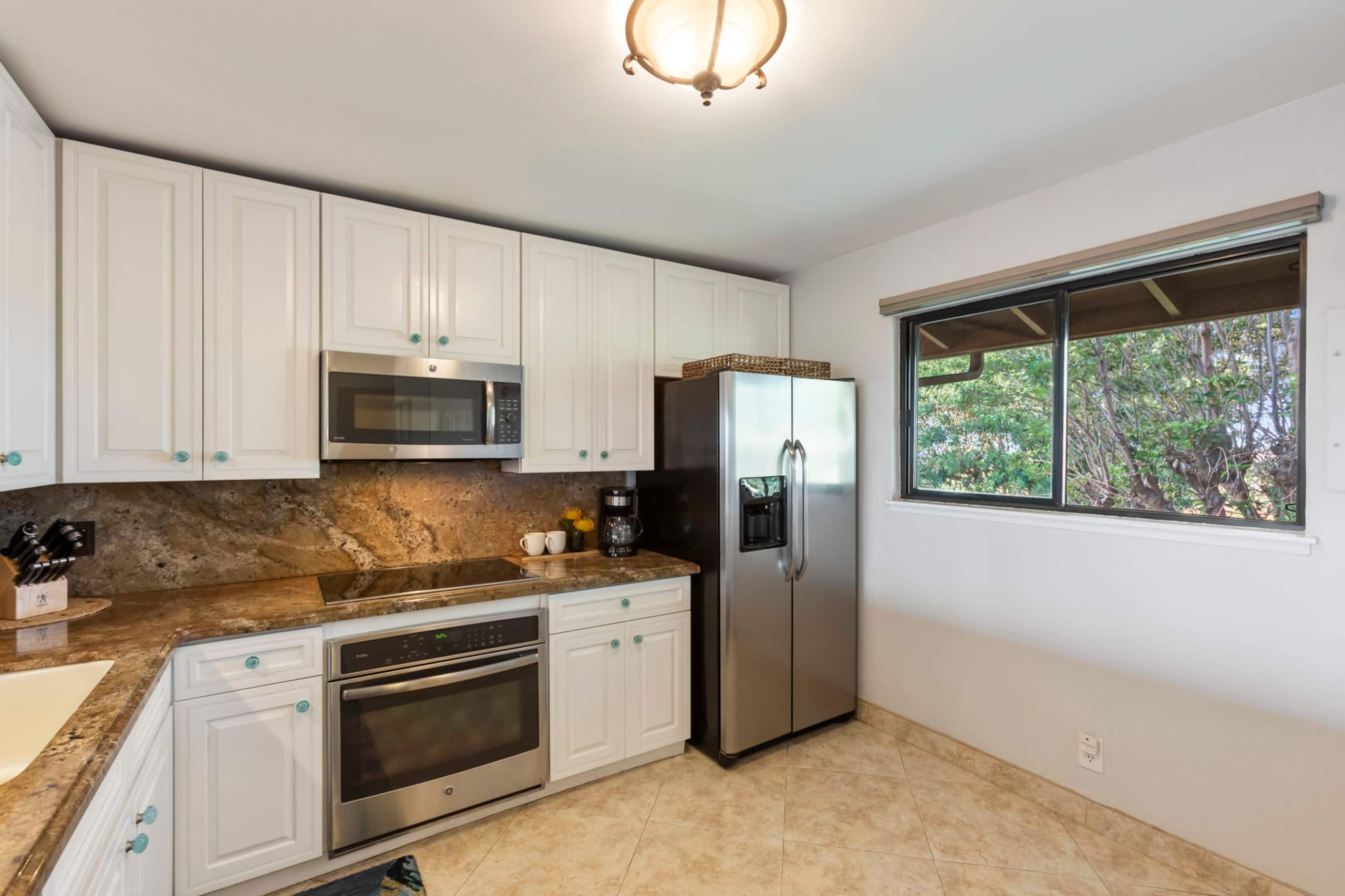 Beautiful Condo Great Special Rates! AC! - Image 14