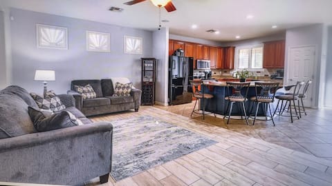 Popular Airbnb listing: Playground, BBQ, Heated Pool, Pet friendly in Casa Grande